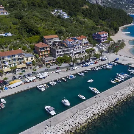 Beach Josko Podgora (Split-Dalmatia)